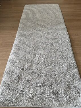 Tommy Bahama Home Bath Runner Rug – Soft Grey – 61” x 21.5”